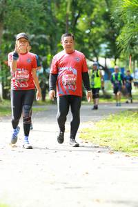 BIB: 0232, 0233
                            <button type="button" onclick="openModal(5013513)" class="btn btn-primary btn-sm float-right btn-popup" data-toggle="modal" data-target=".modal-high-quality">
                        <i class="fas fa-shopping-cart"></i> Add to Cart
                    </button>
                                            <button type="button" onclick="isThisMe(5013513, true)" class="btn btn-success btn-sm float-right btn-popup btn-isme hidden" data-toggle="tooltip" data-placement="bottom" title="นี่คือรูปของคุณใช่ไหม คลิกที่นี่เพื่อเอาเข้าอัลบั้ม">
                        <i class="fas fa-plus"></i> Add to album
                    </button>
                    <button type="button" onclick="isThisMe(5013513, false)" class="btn btn-warning btn-sm float-right btn-popup btn-isnotme hidden">
                        <i class="fas fa-ban"></i> Remove from album
                    </button>